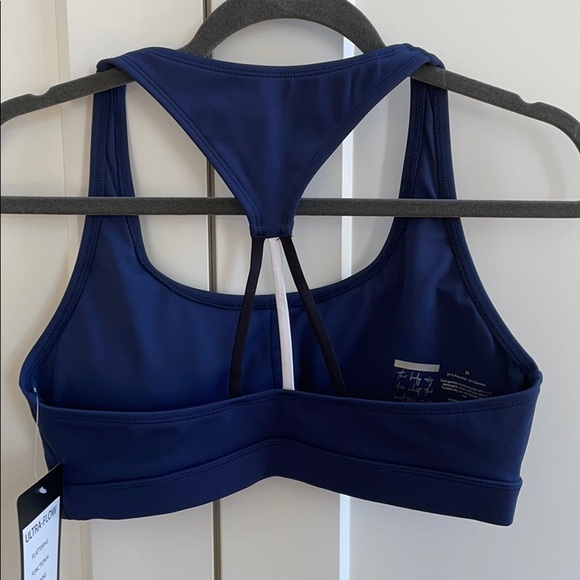 Vie Active sports bra - Picture 2 of 4